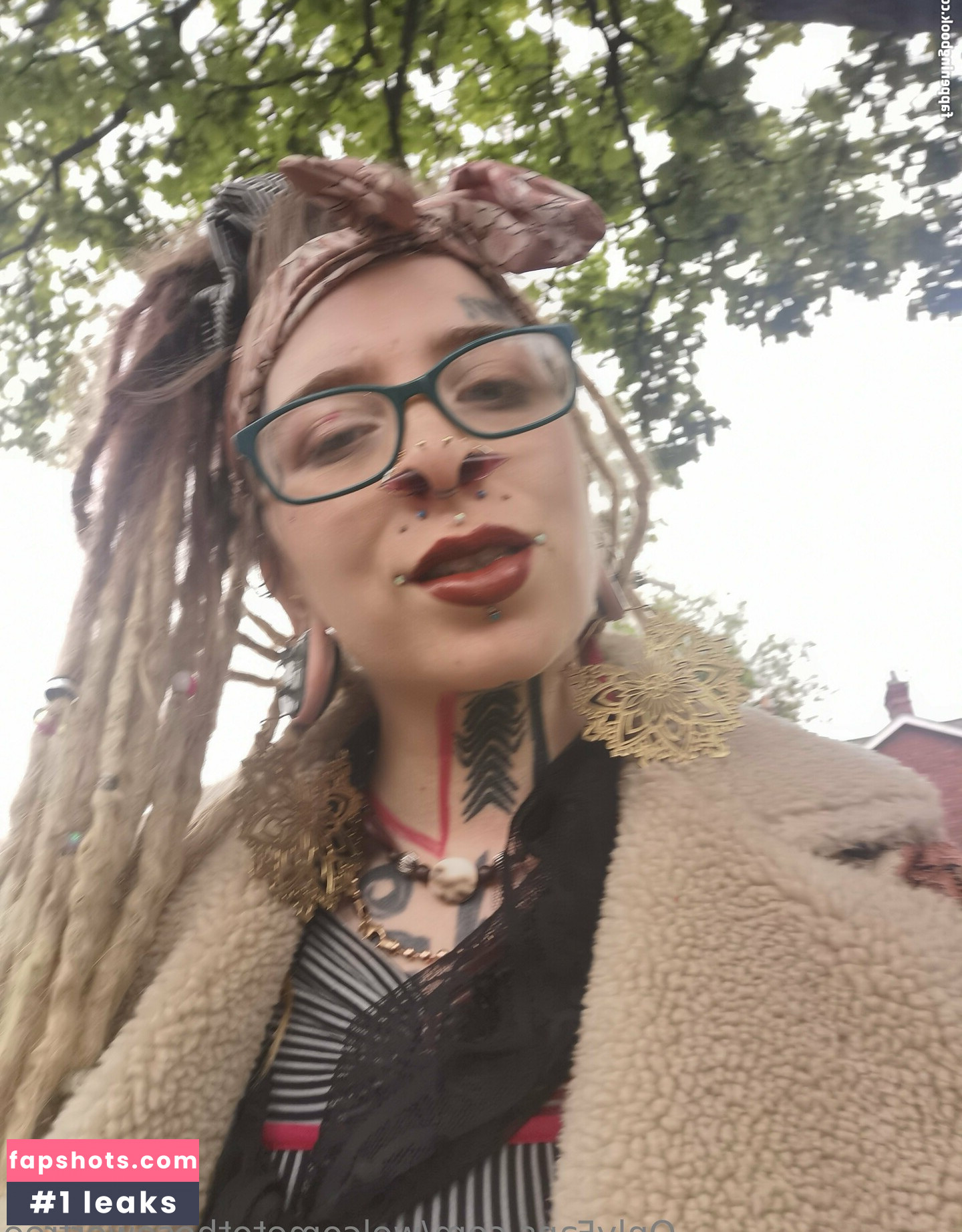 welcometothesewerfree gallery photo #28