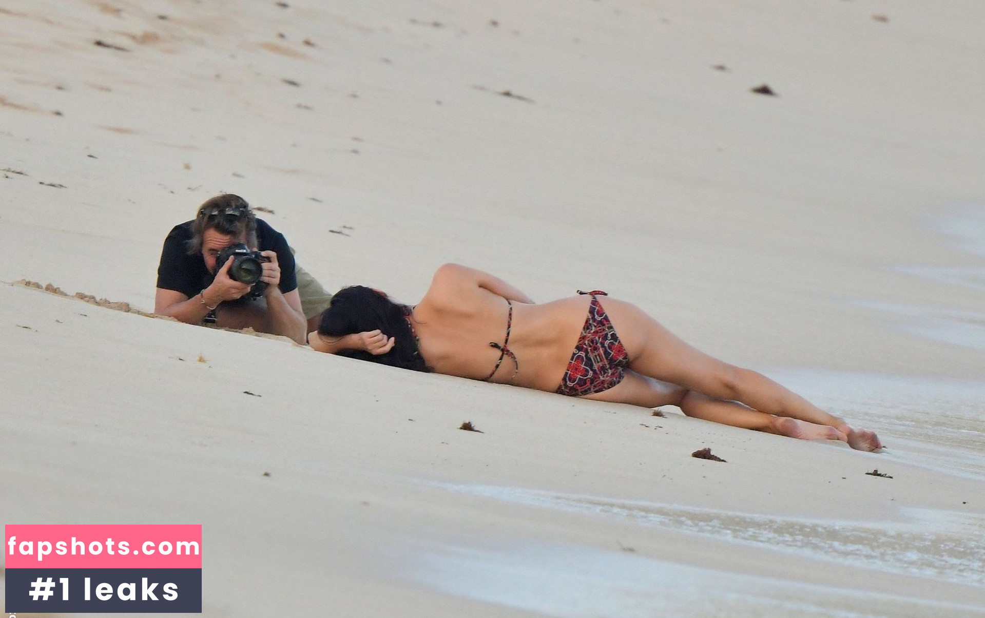 Wendi Deng Murdoch gallery photo #57