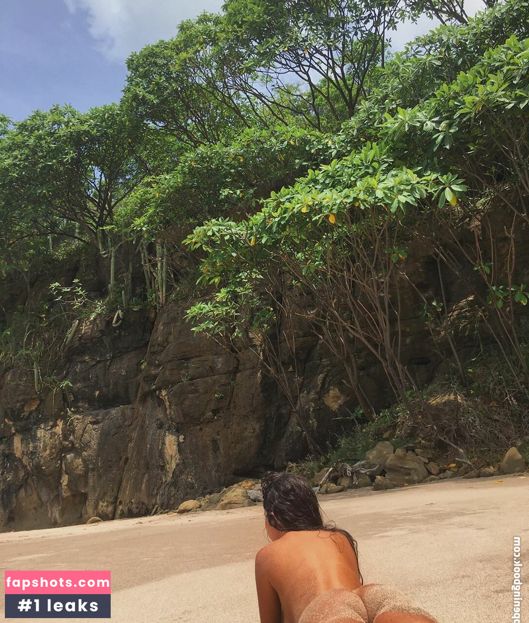 Wendy Alegra gallery photo #13