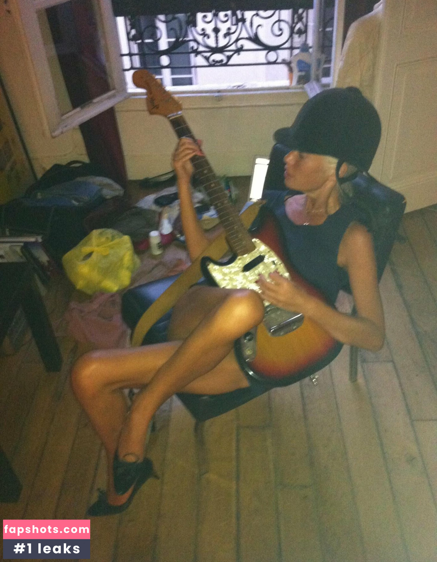 Wendy James gallery photo #6