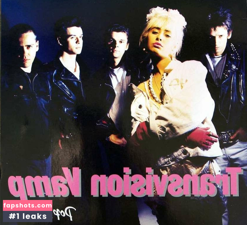 Wendy James gallery photo #10