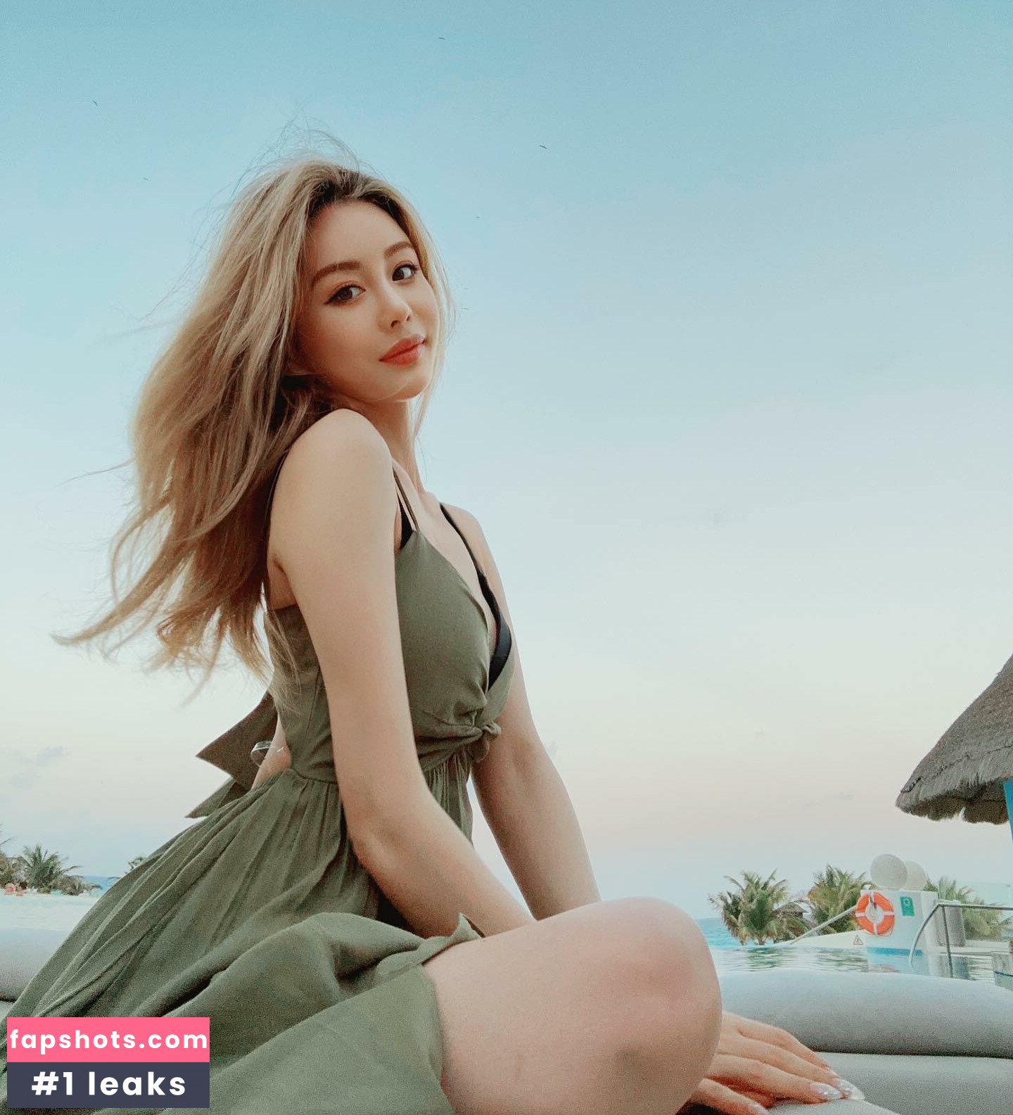 Wengie gallery photo #8