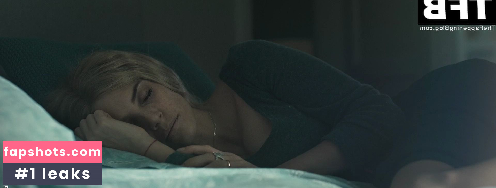 Weronika Rosati gallery photo #3