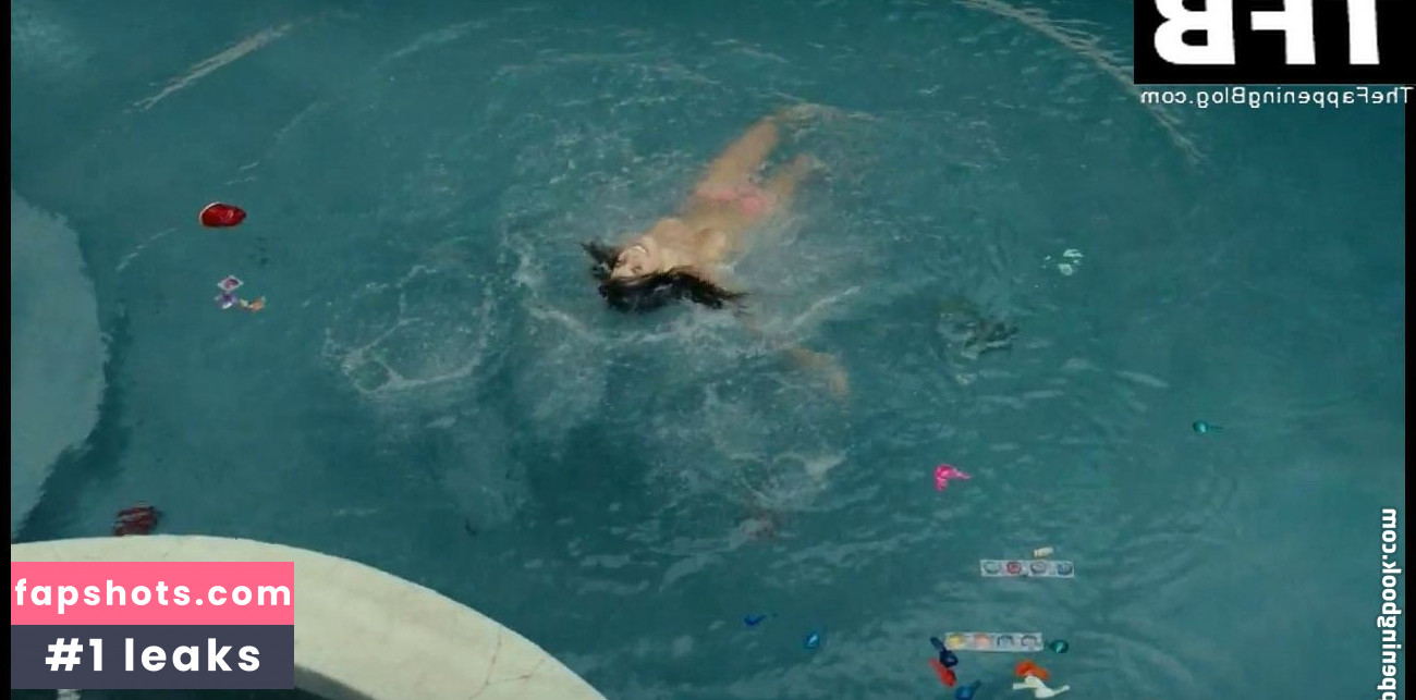 Weronika Rosati gallery photo #27