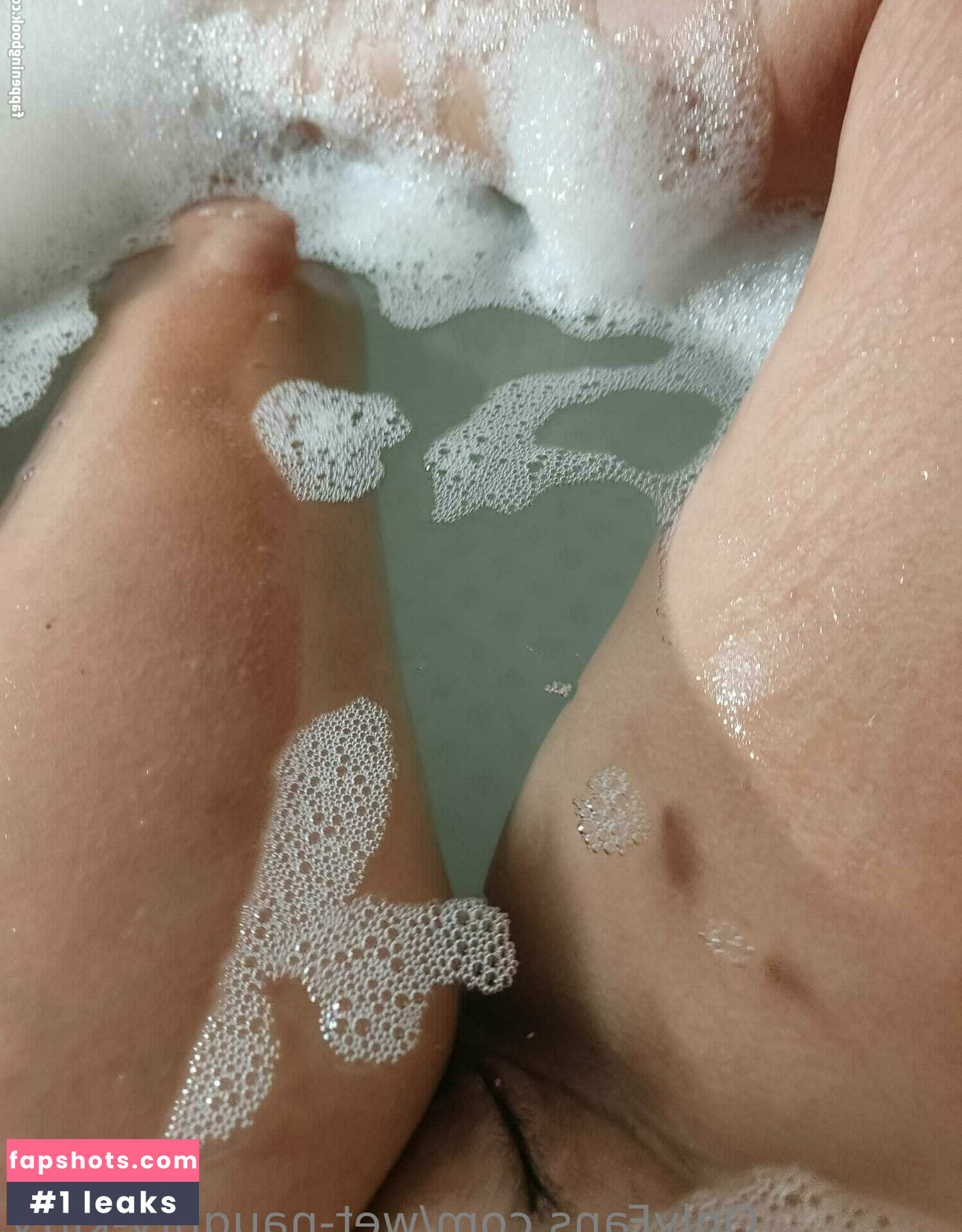 wet-naughty-kitty gallery photo #36