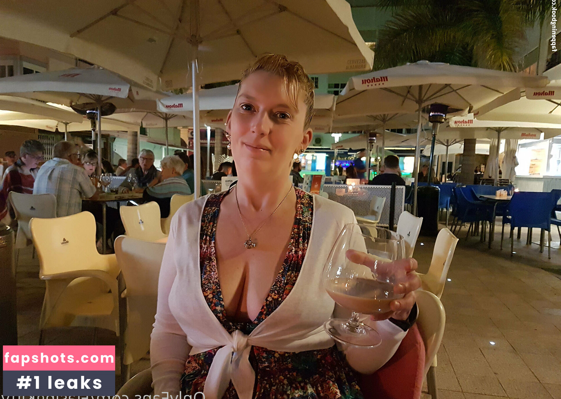 wet-naughty-kitty gallery photo #50