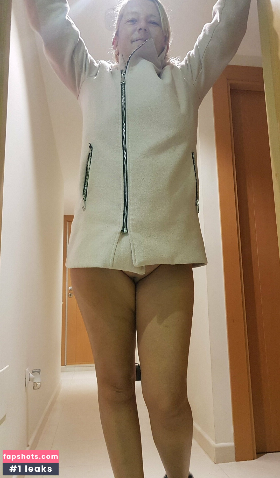 wet-naughty-kitty gallery photo #53