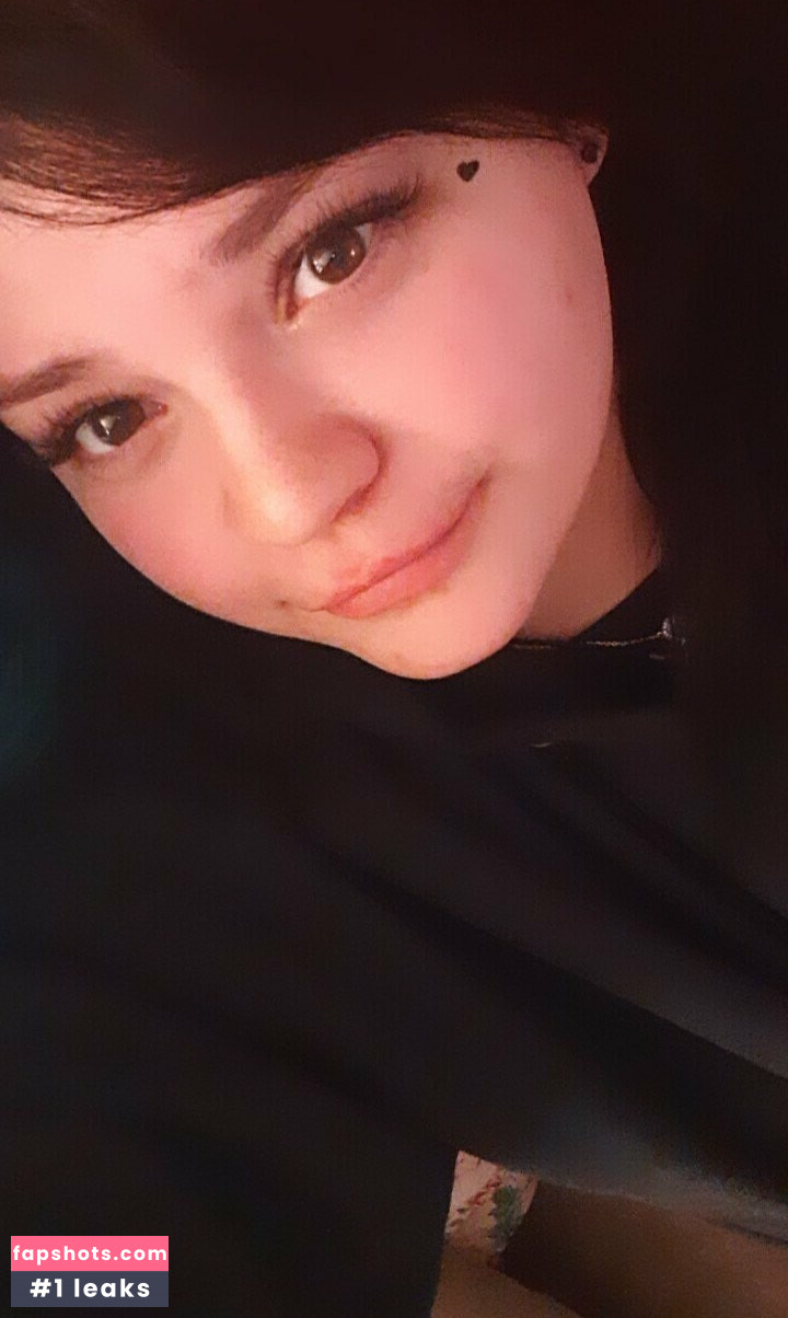 wetkitten666 gallery photo #3