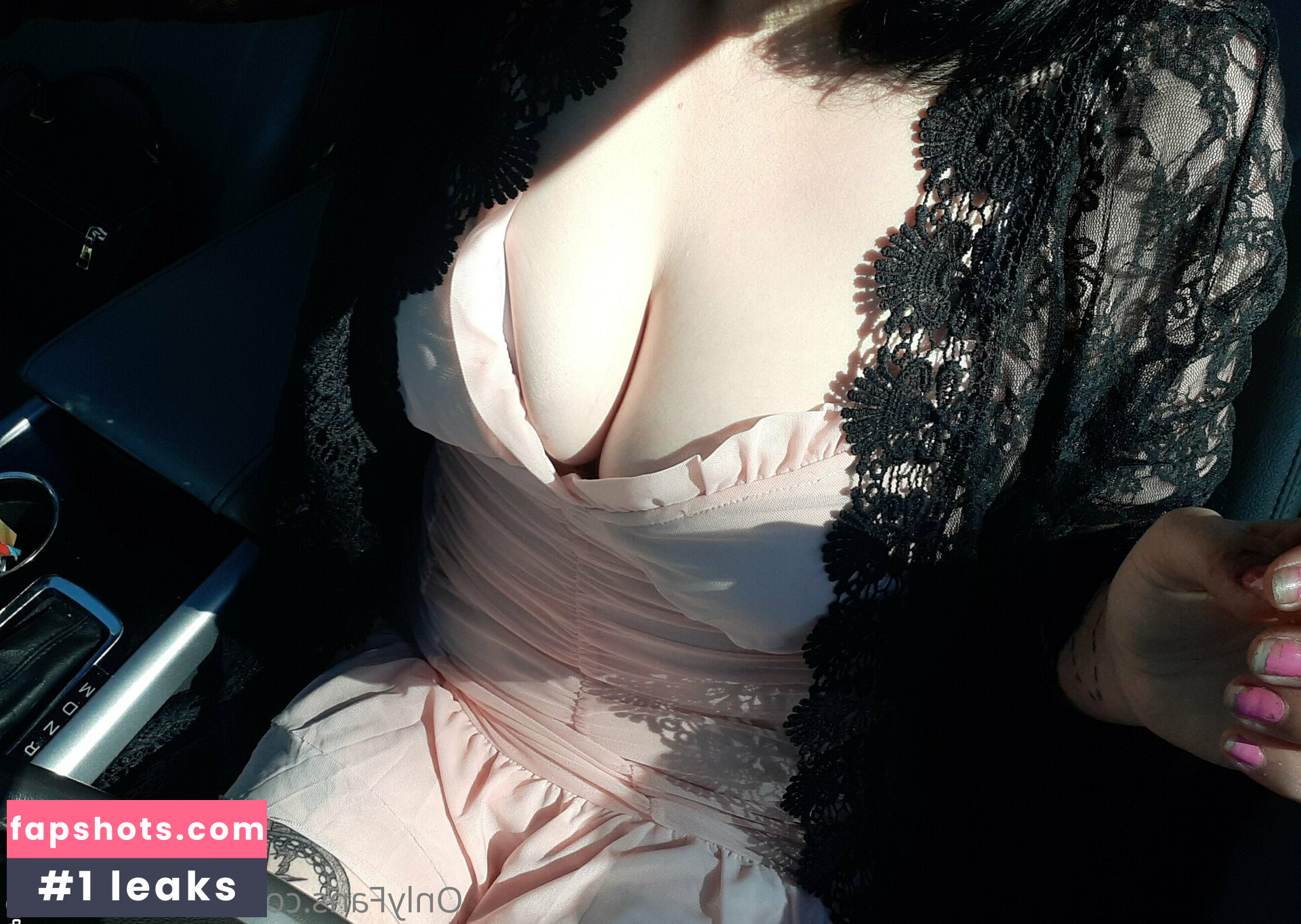 wetkitten666 gallery photo #27