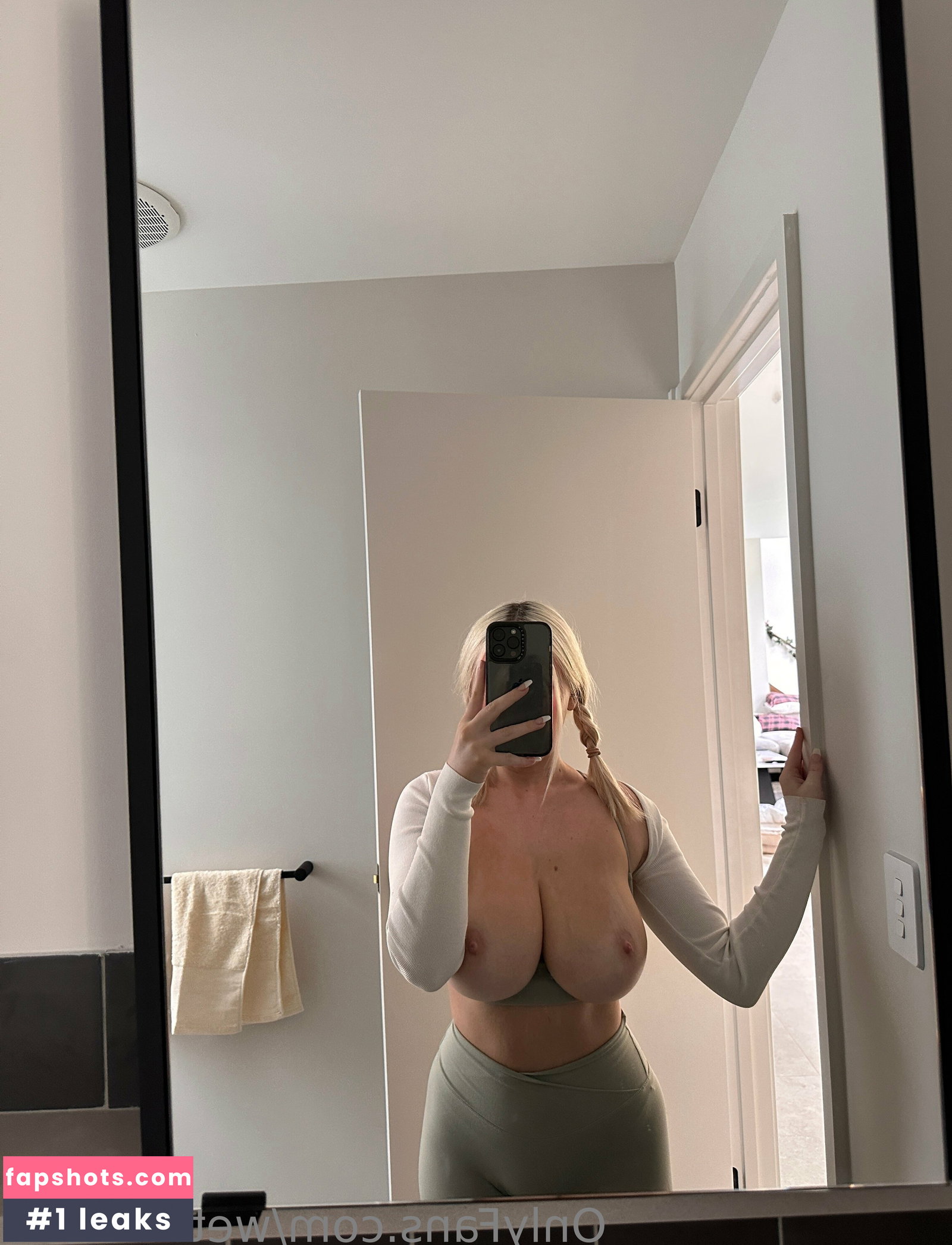 WettMelons gallery photo #1481