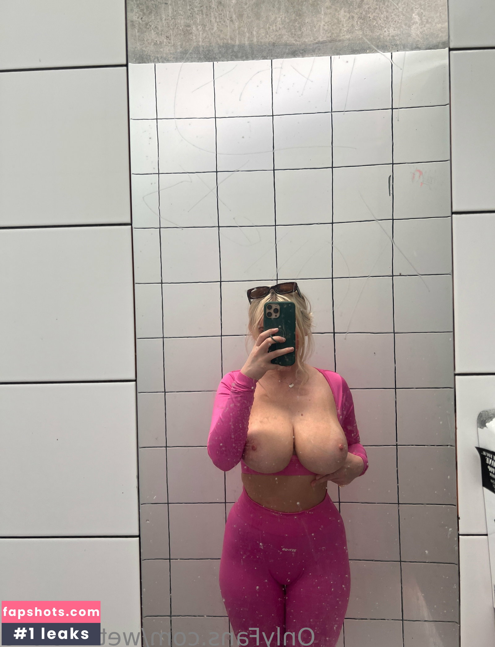 WettMelons gallery photo #579