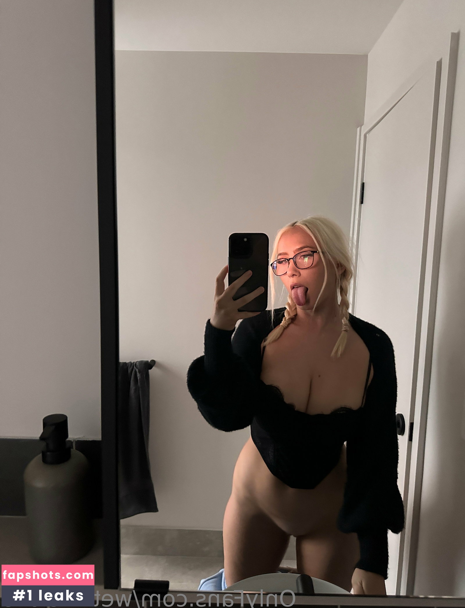 WettMelons gallery photo #2373