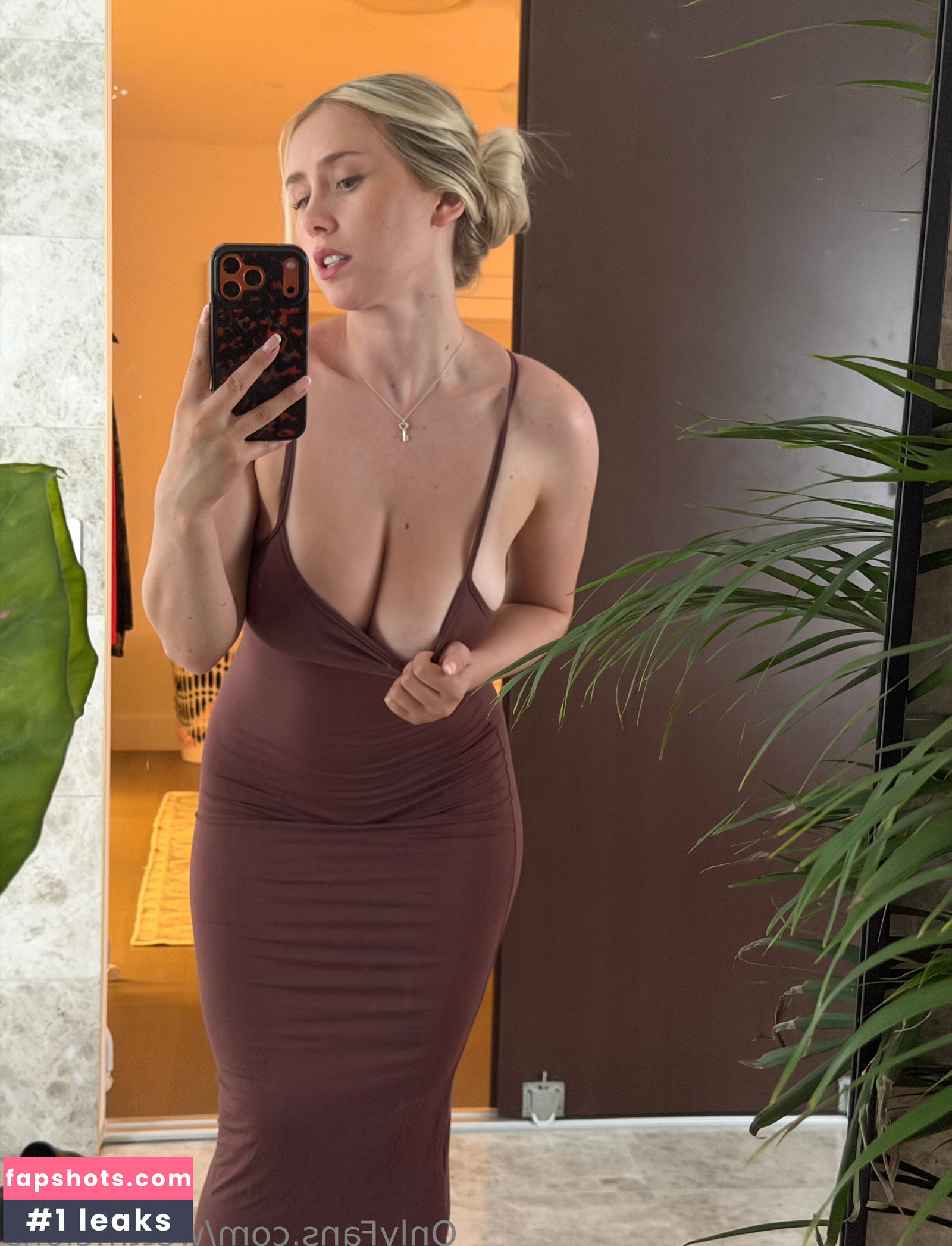 WettMelons gallery photo #414