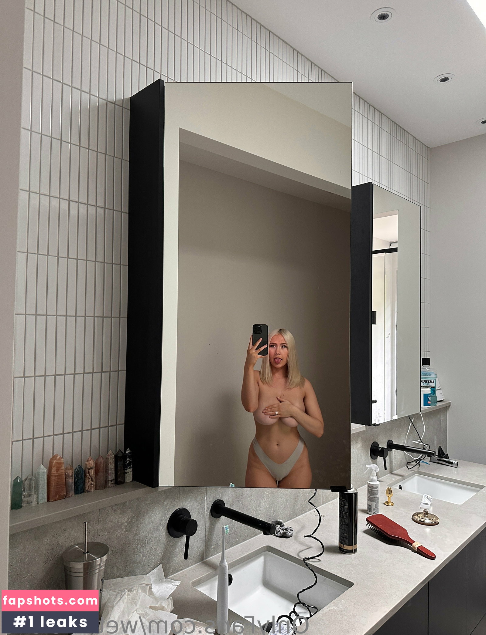 WettMelons gallery photo #3068