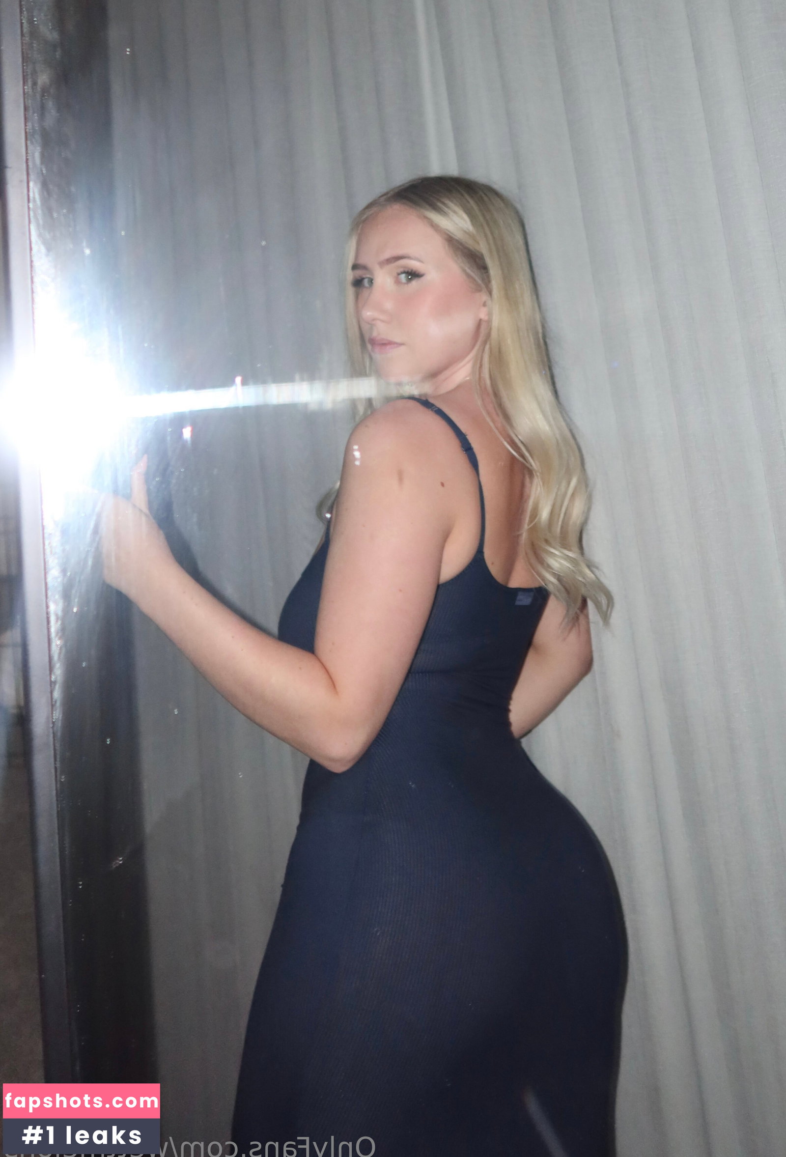 WettMelons gallery photo #940