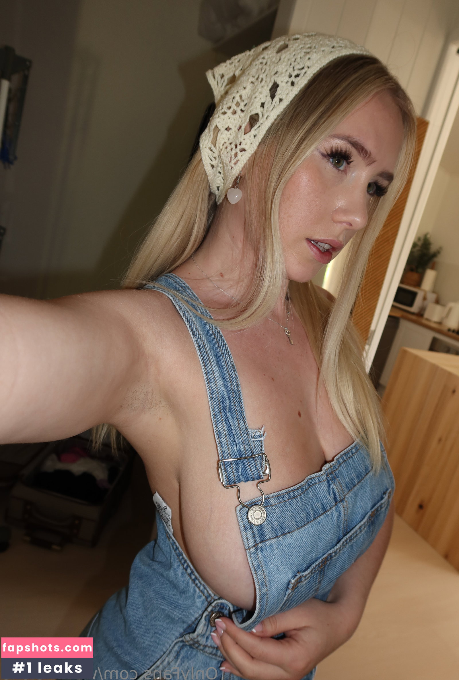 WettMelons gallery photo #584