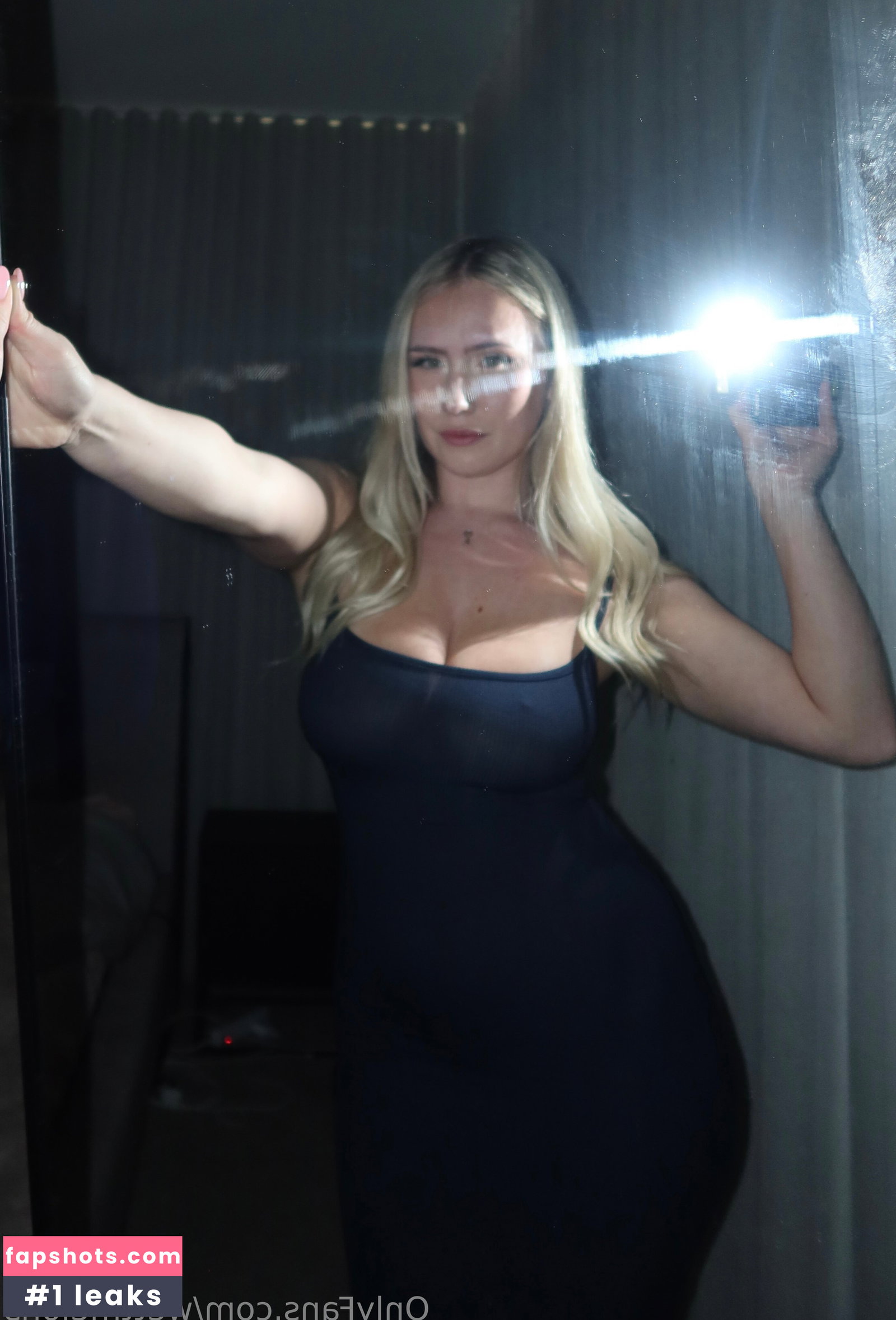 WettMelons gallery photo #2648