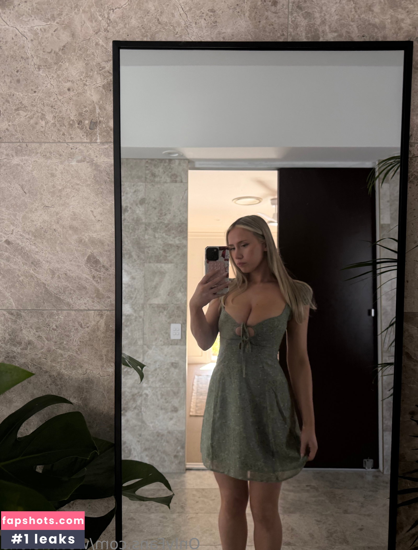 WettMelons gallery photo #2017