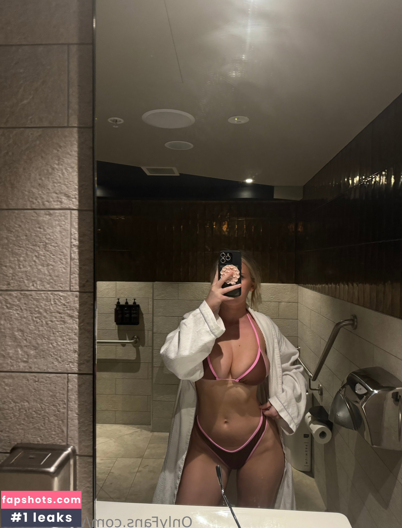 WettMelons gallery photo #3943