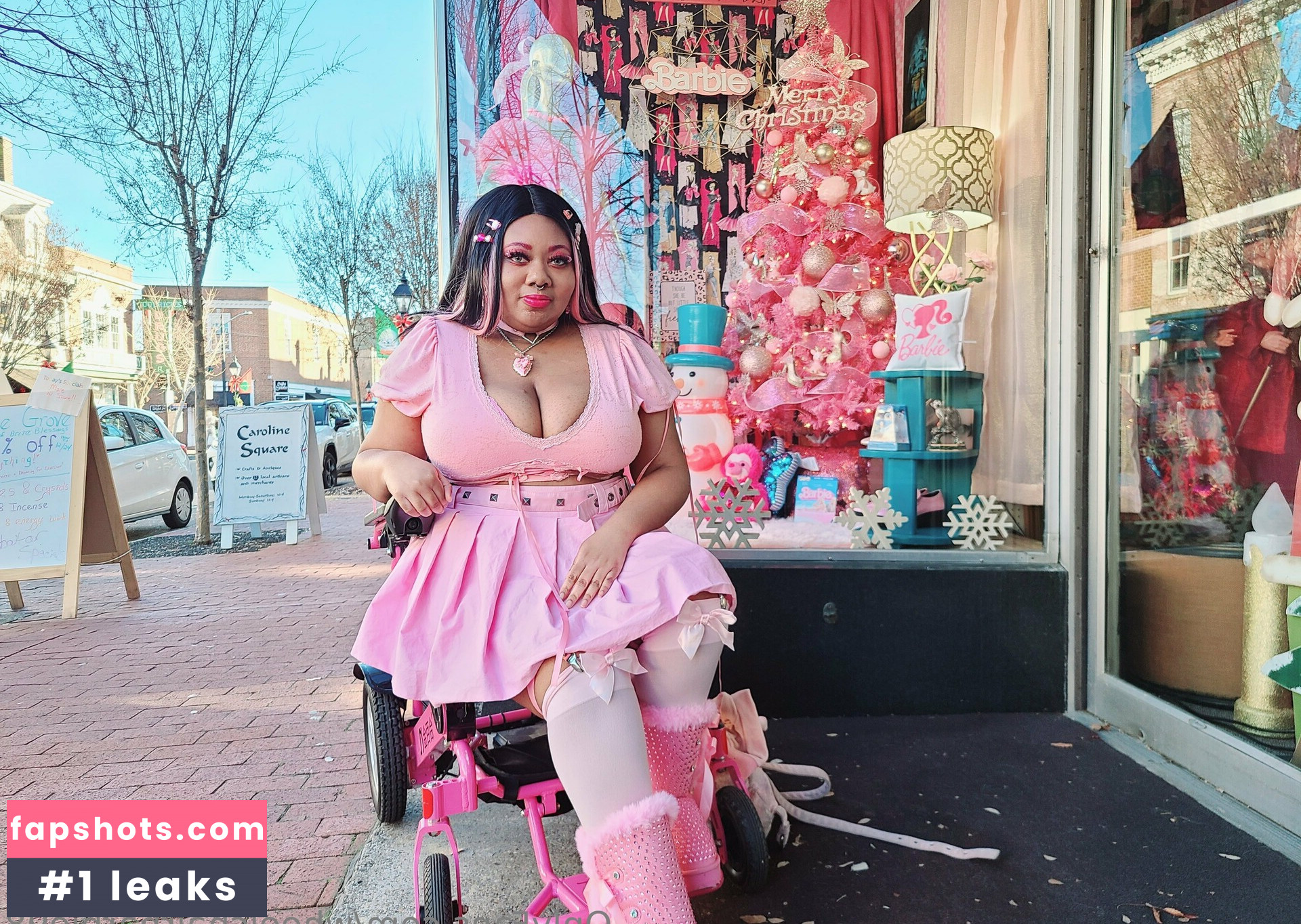 wheelchairbarbie98 Nude Leaks OnlyFans Photos #17 - LeakJerk