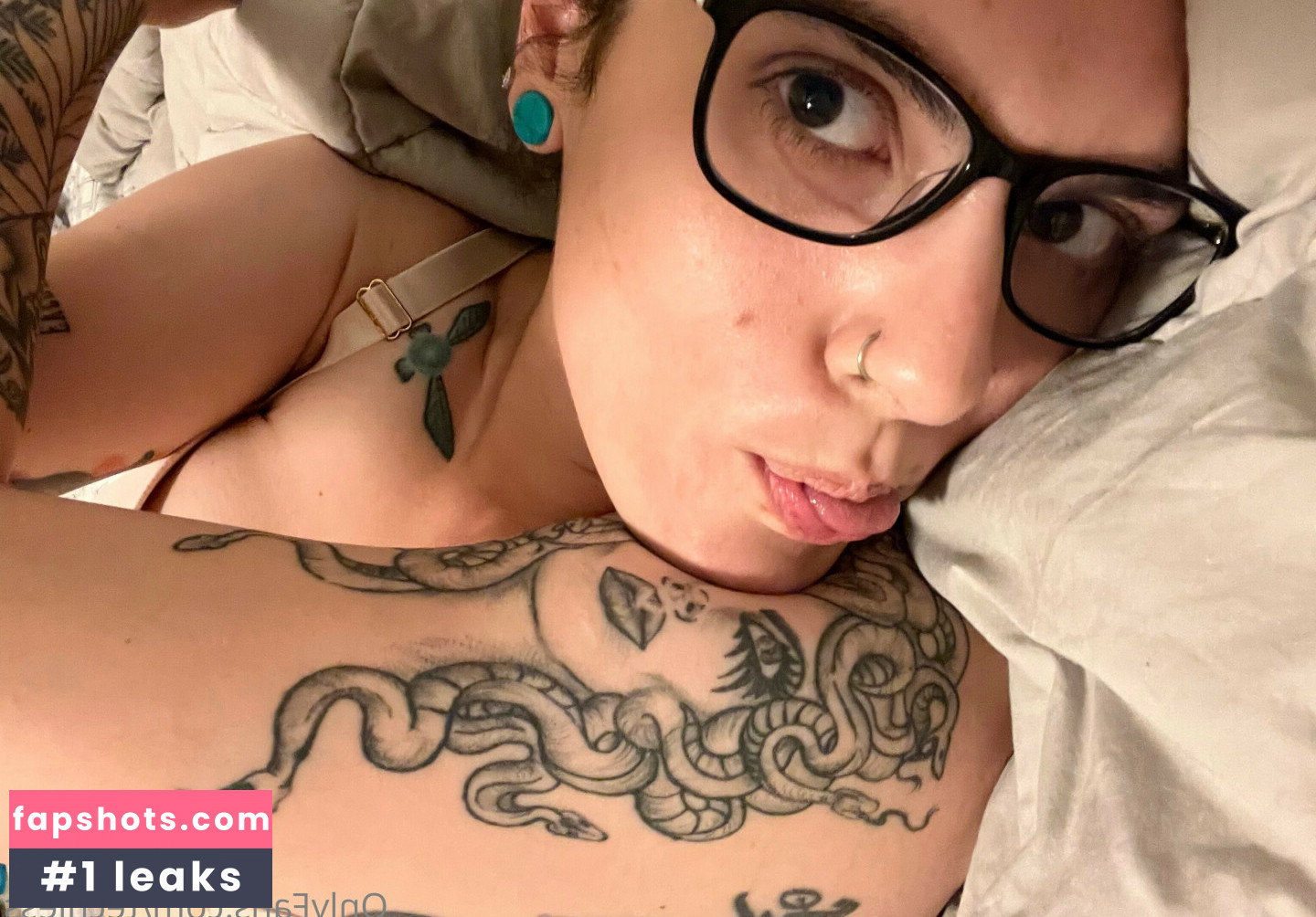 whimsicalgoth Nude Leaks OnlyFans Photos #11 - LeakJerk