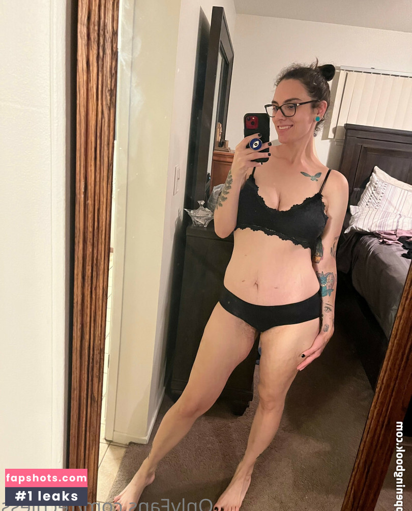 whimsicalgoth Nude Leaks OnlyFans Photos #17 - LeakJerk