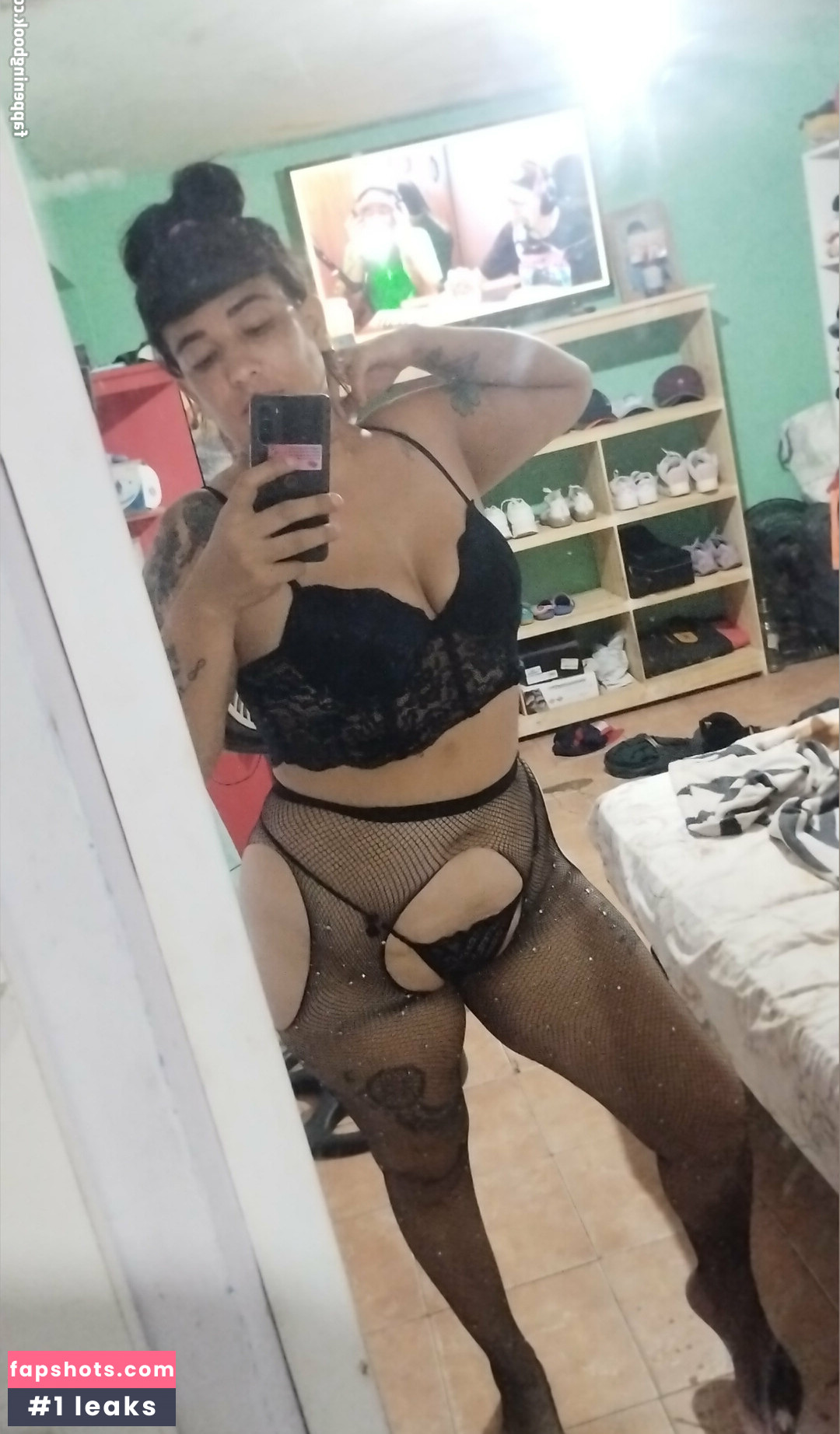 white_naught gallery photo #9