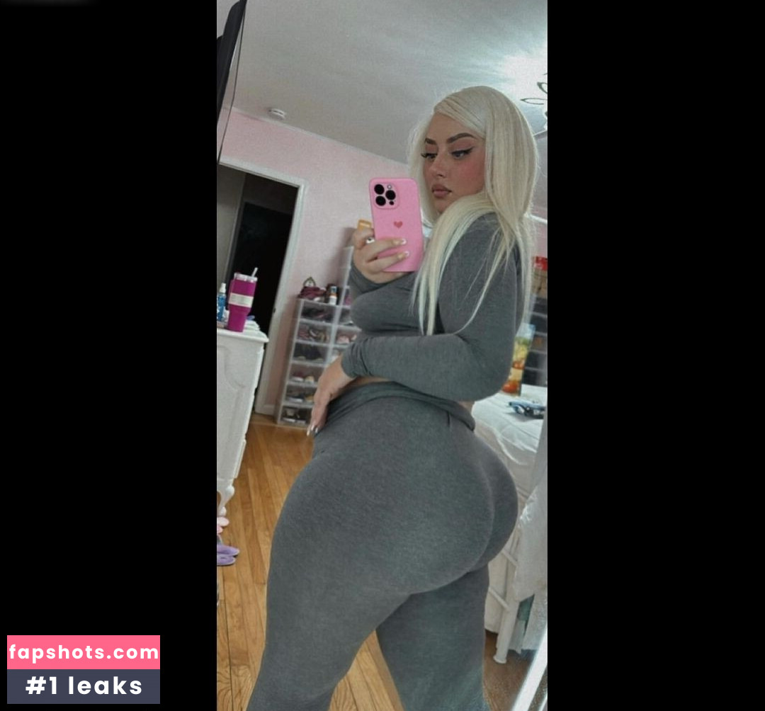 WhiteGirlRoseee gallery photo #12