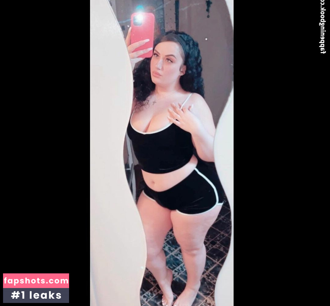 WhiteGirlRoseee gallery photo #17