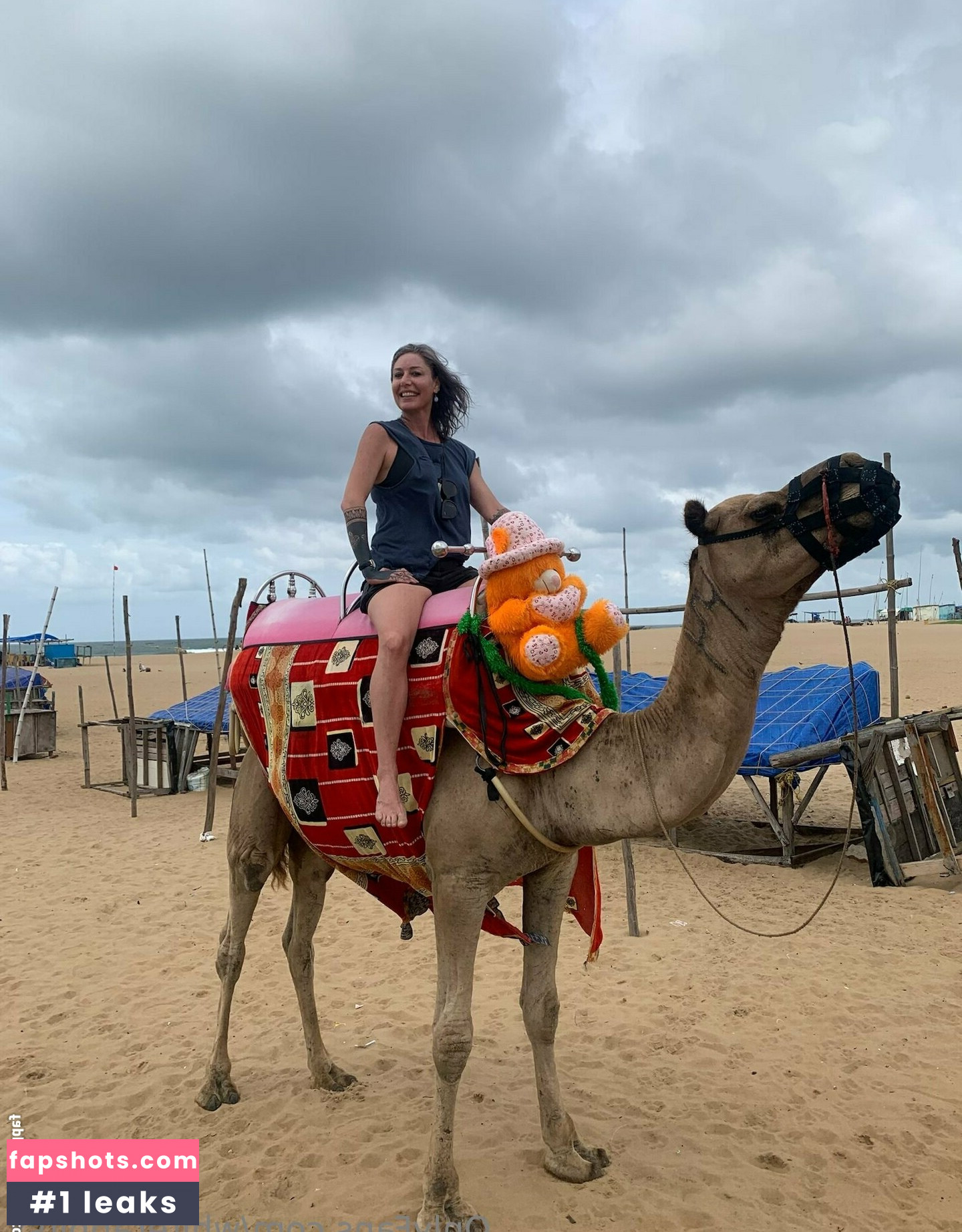 whiterabbitsx gallery photo #3