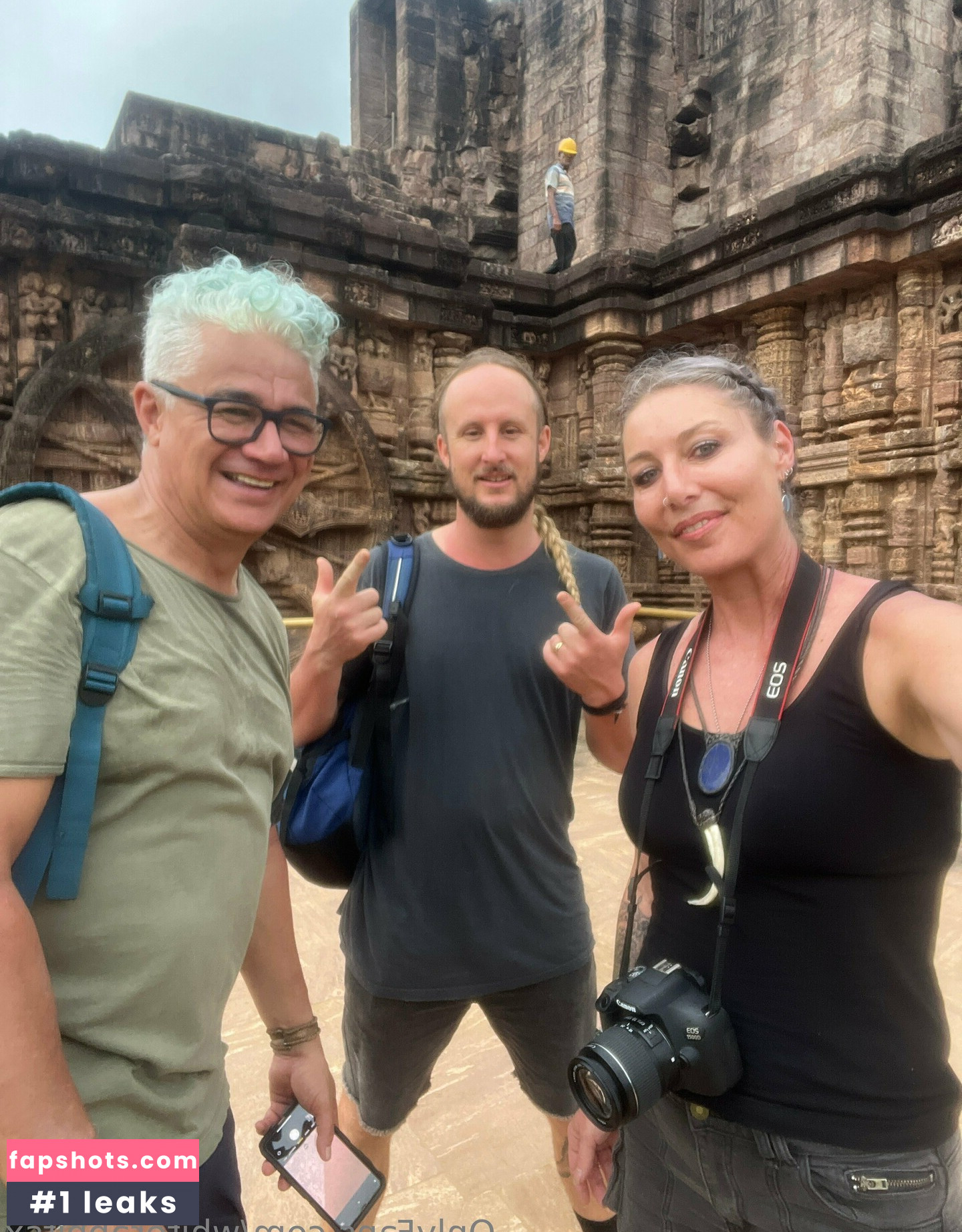 whiterabbitsx gallery photo #4