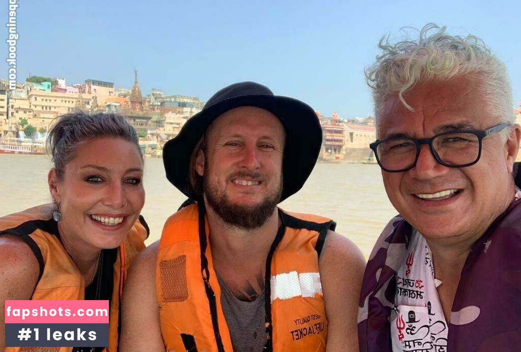 whiterabbitsx gallery photo #5