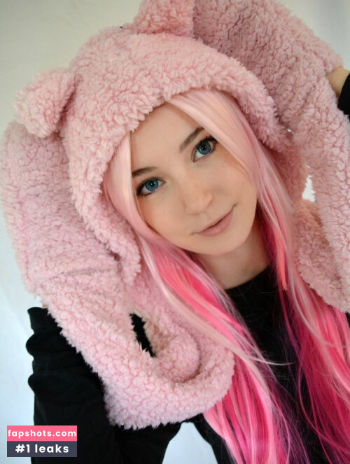 Whitespring Cosplay Nude Leaks OnlyFans - Fapshots