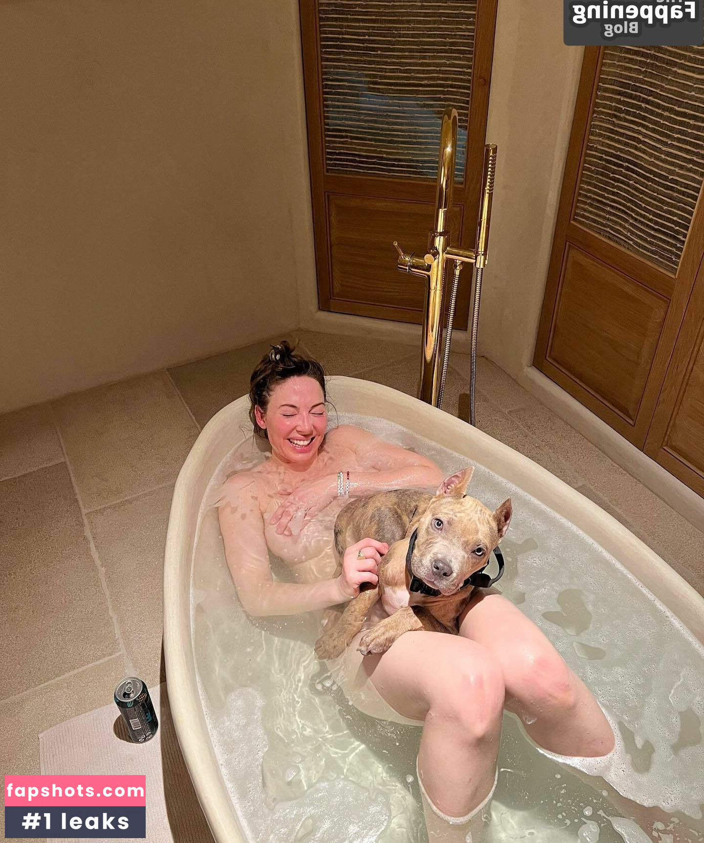 Whitney Cummings gallery photo #106