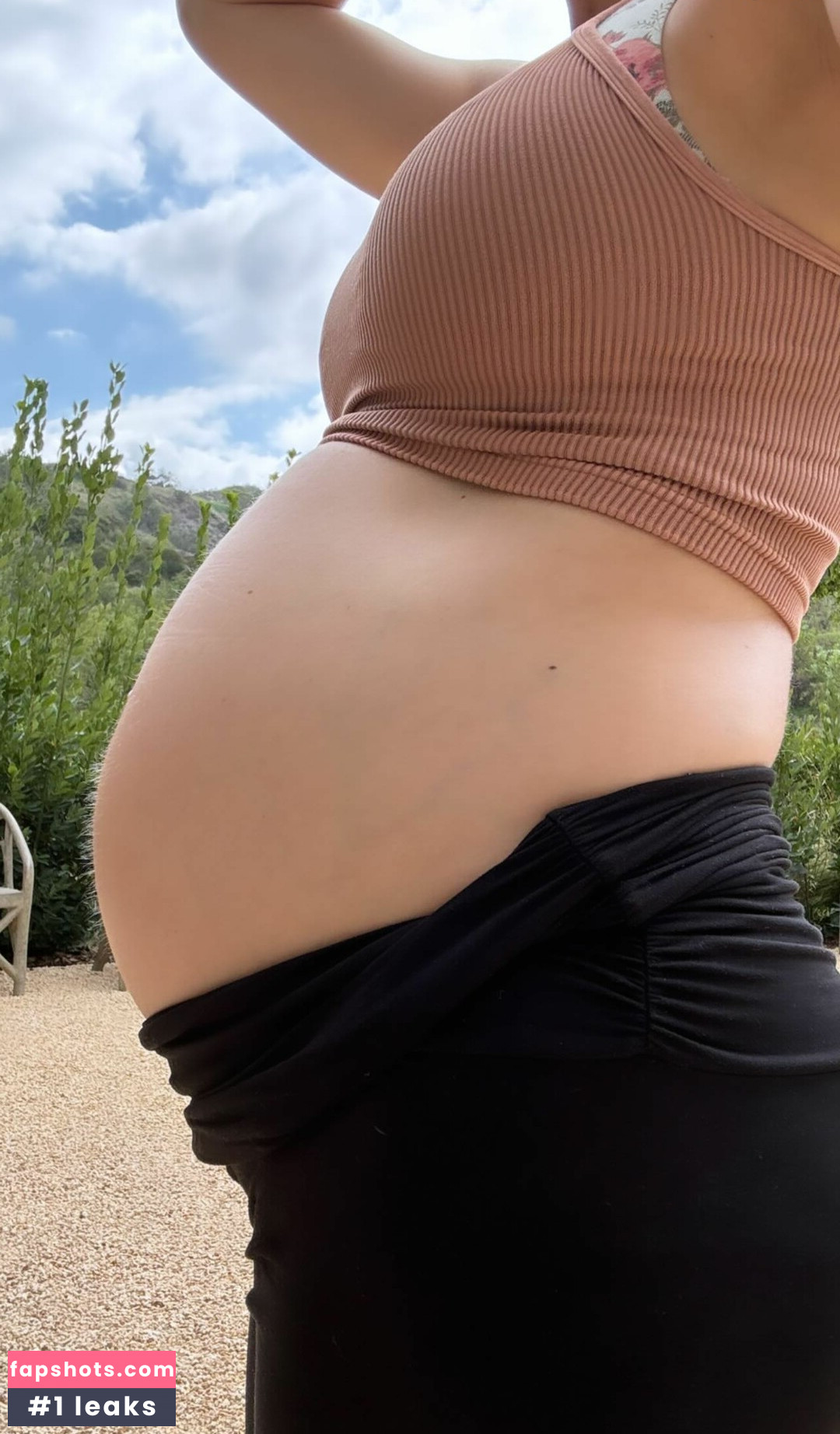 Whitney Cummings gallery photo #117