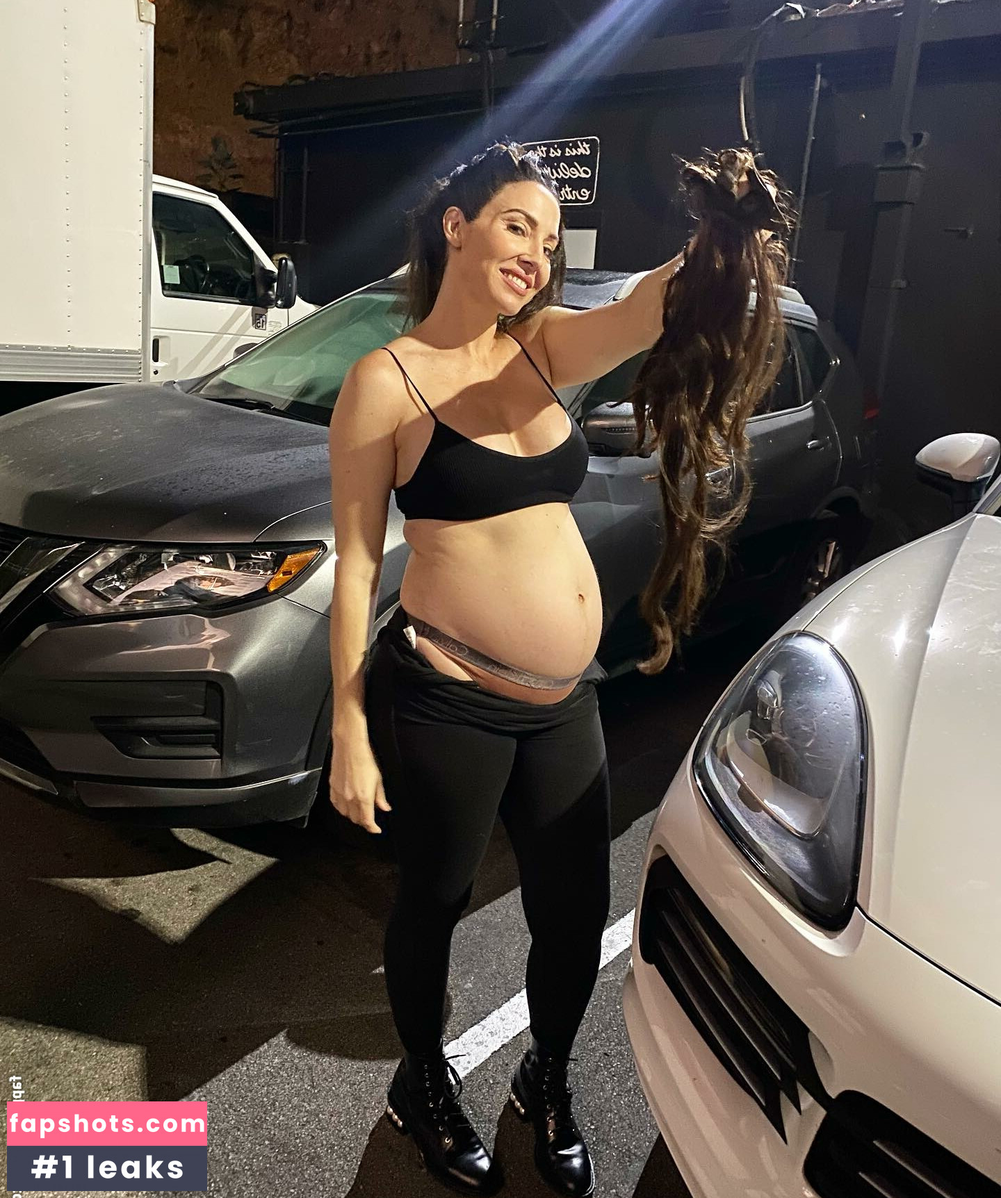 Whitney Cummings gallery photo #124