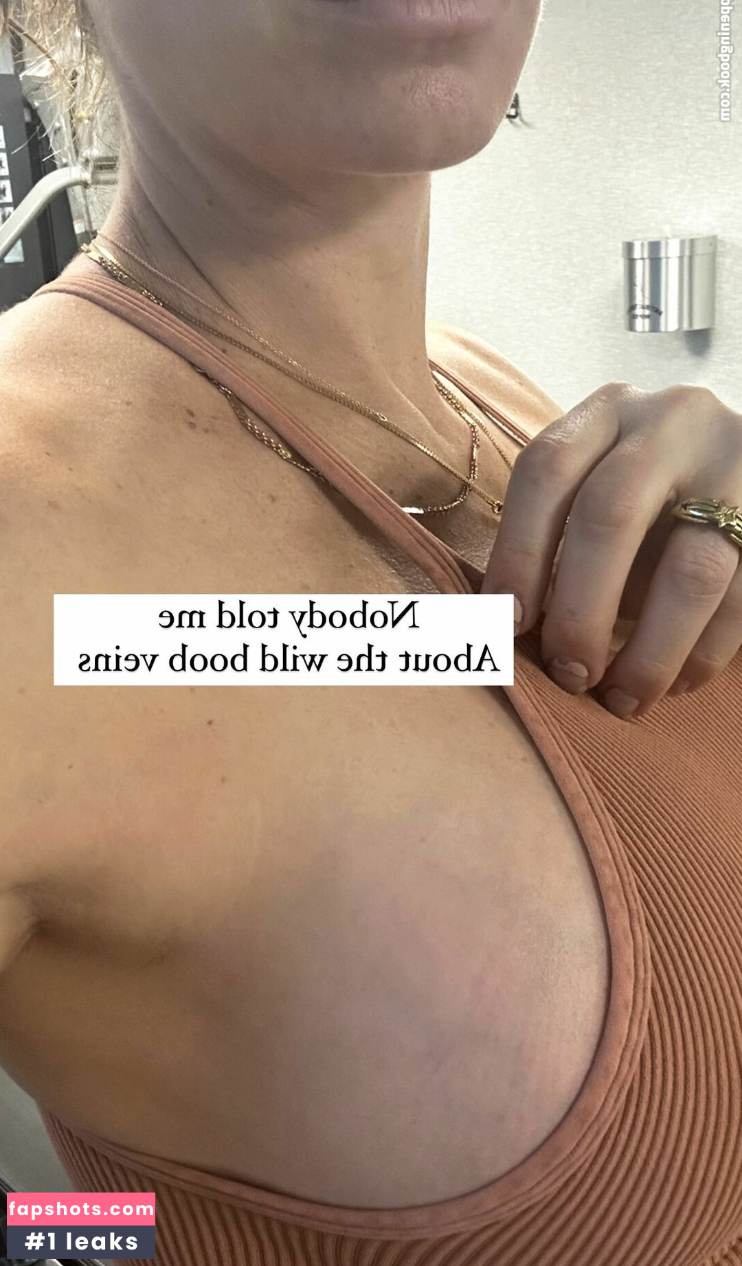 Whitney Cummings gallery photo #126