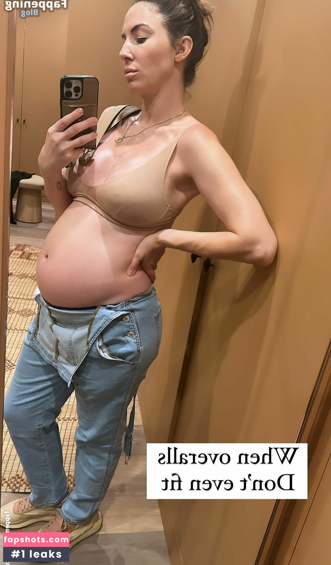 Whitney Cummings gallery photo #143