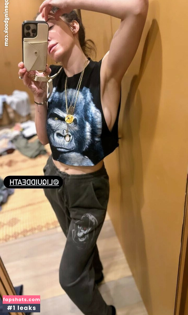 Whitney Cummings gallery photo #162