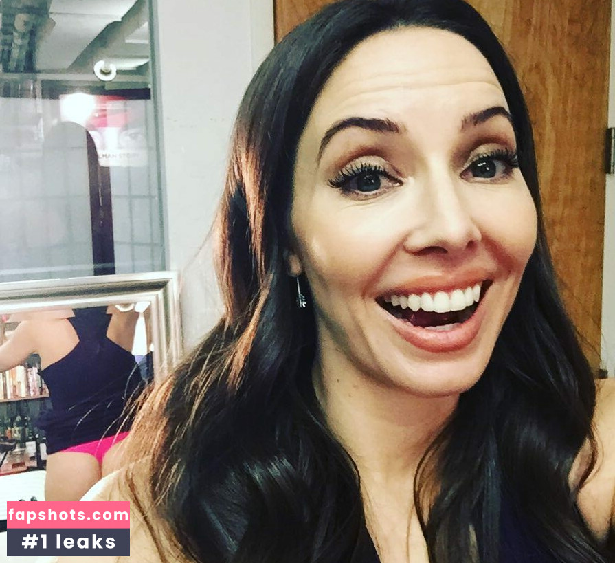 Whitney Cummings gallery photo #171