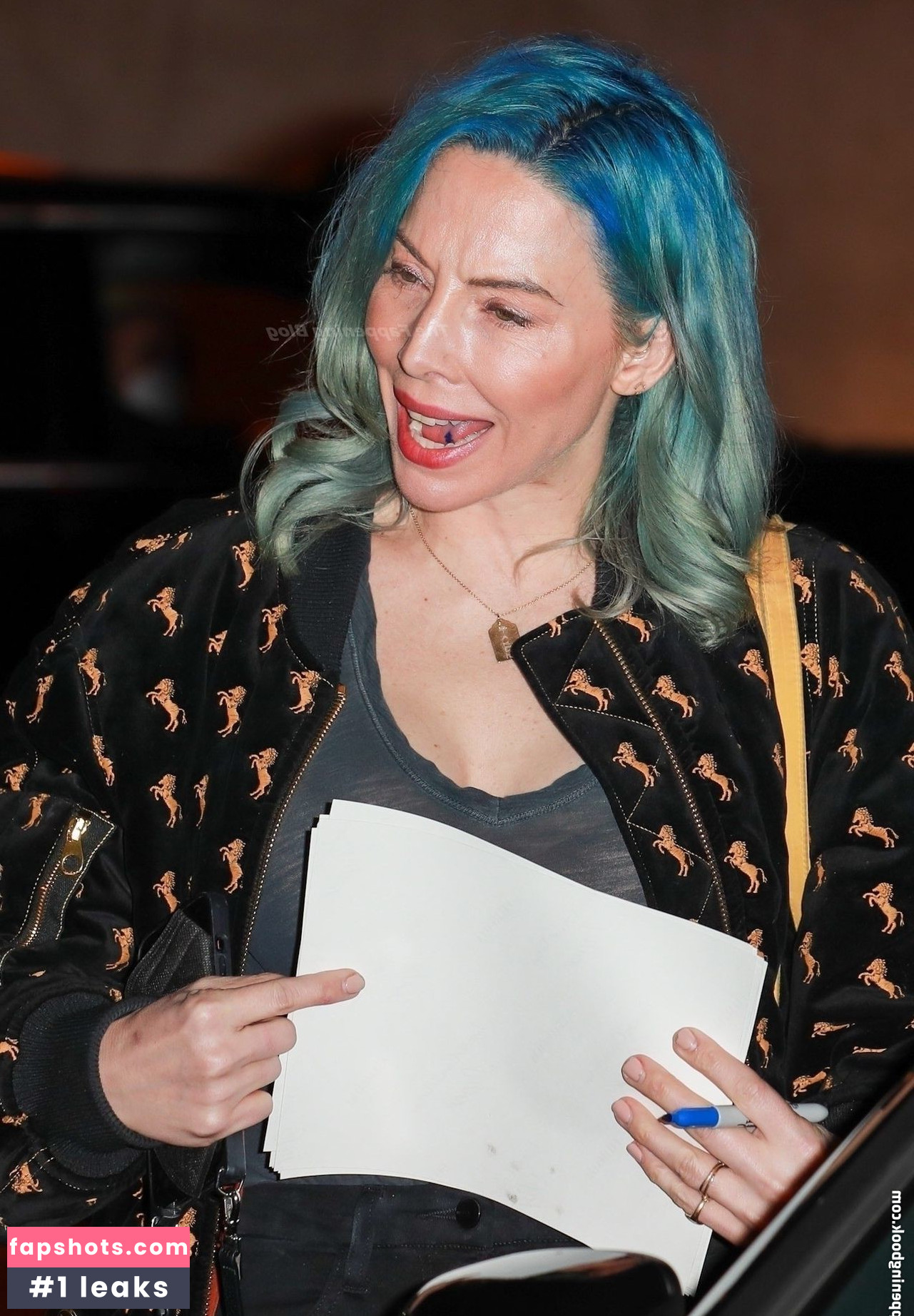 Whitney Cummings Nahé úniky fotek pouze od fanoušků #255 - Fapshots