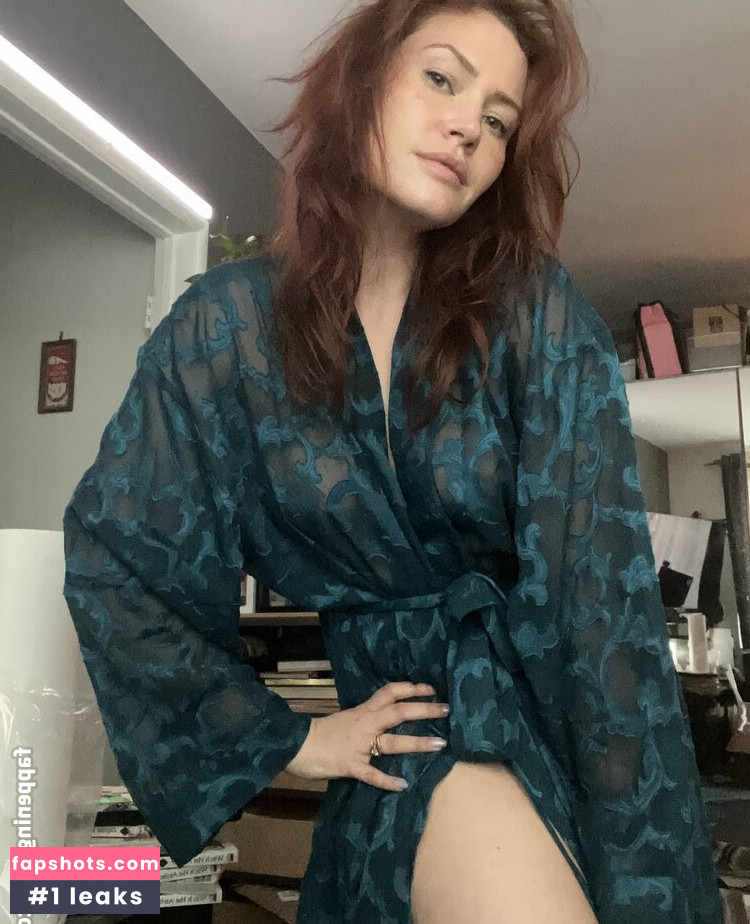 Whitney Moore gallery photo #38