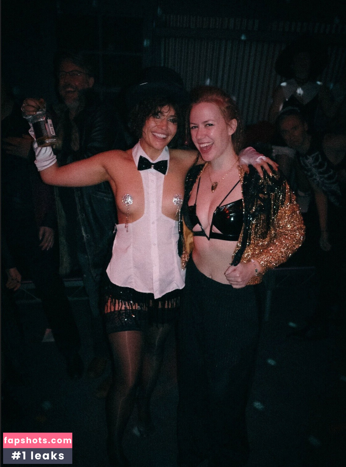 Whitney Moore gallery photo #5