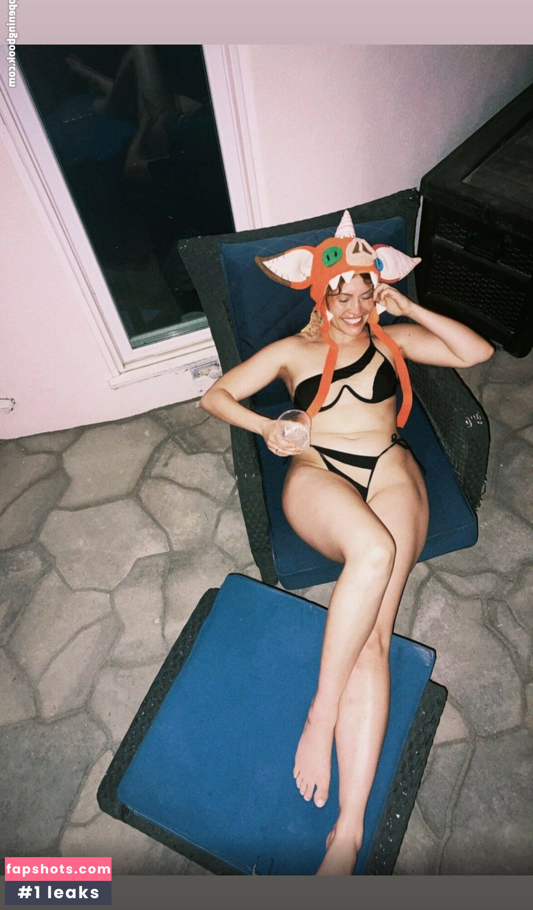 Whitney Moore gallery photo #60