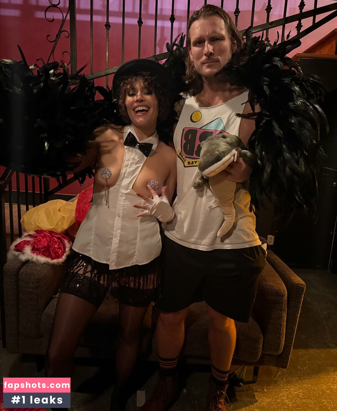 Whitney Moore gallery photo #8