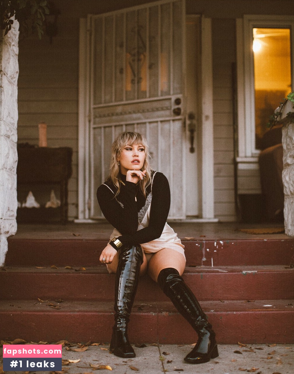 Whitney Moore gallery photo #89