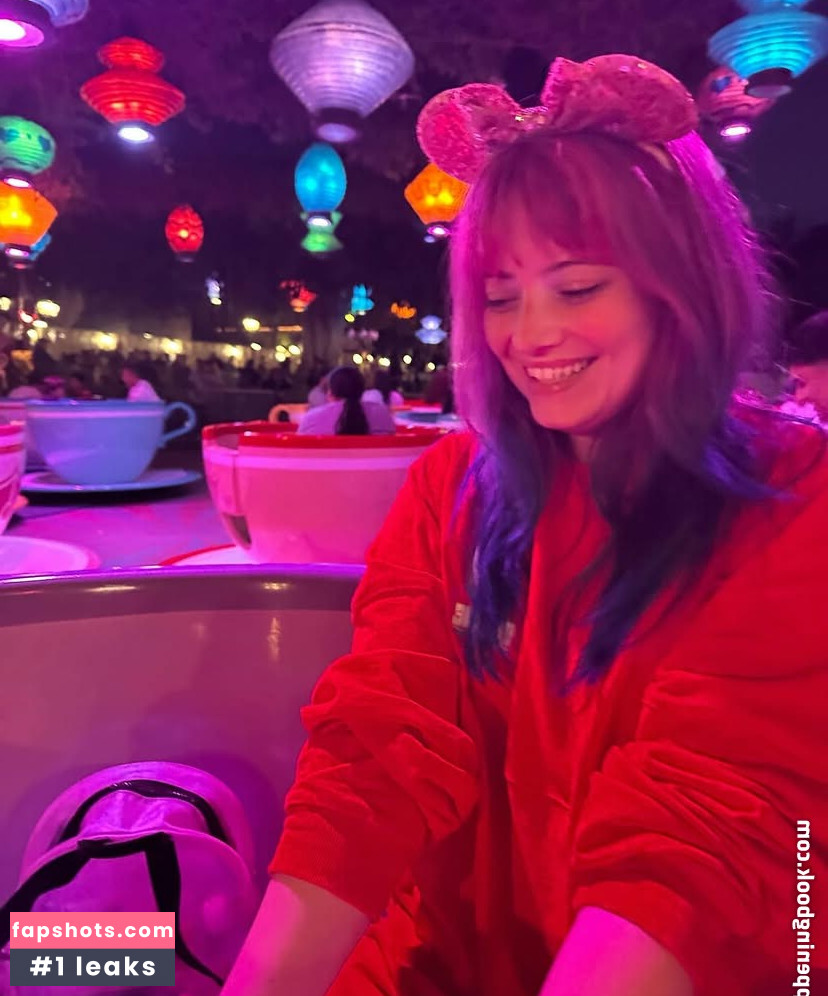 Whitney Van Laningham gallery photo #12