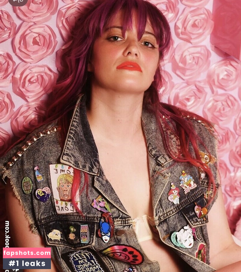 Whitney Van Laningham gallery photo #20