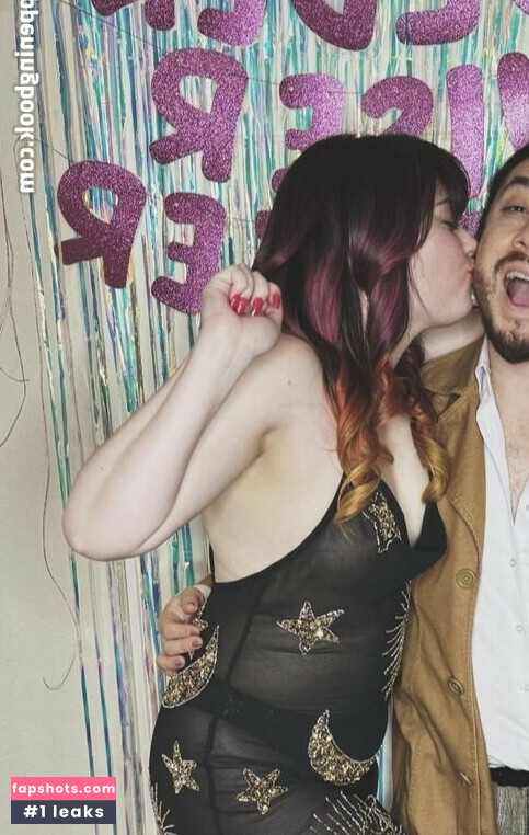 Whitney Van Laningham gallery photo #33