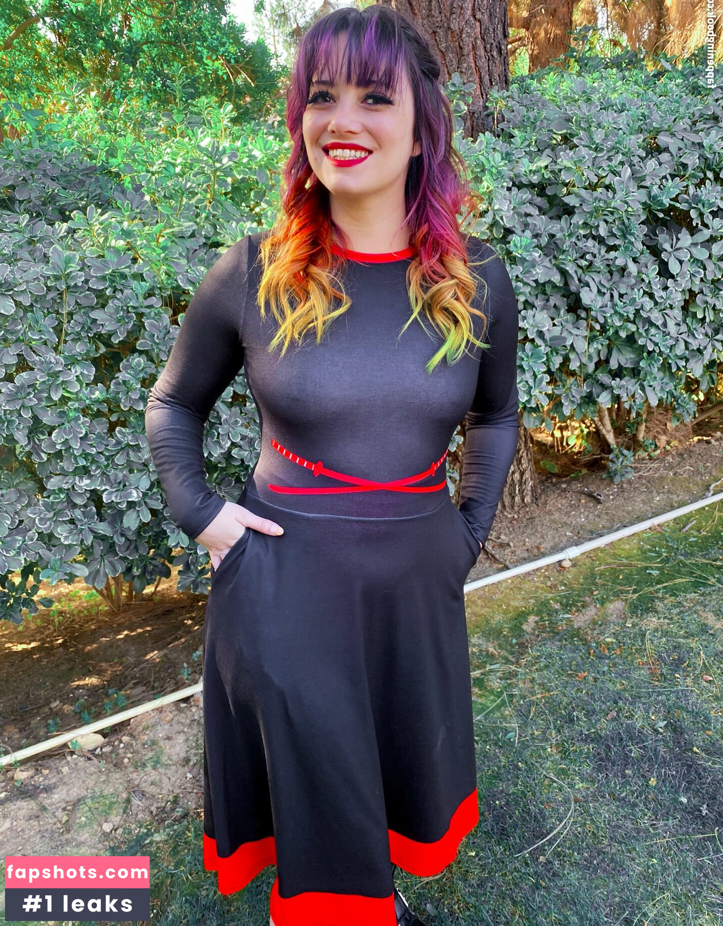 Whitney Van Laningham gallery photo #38